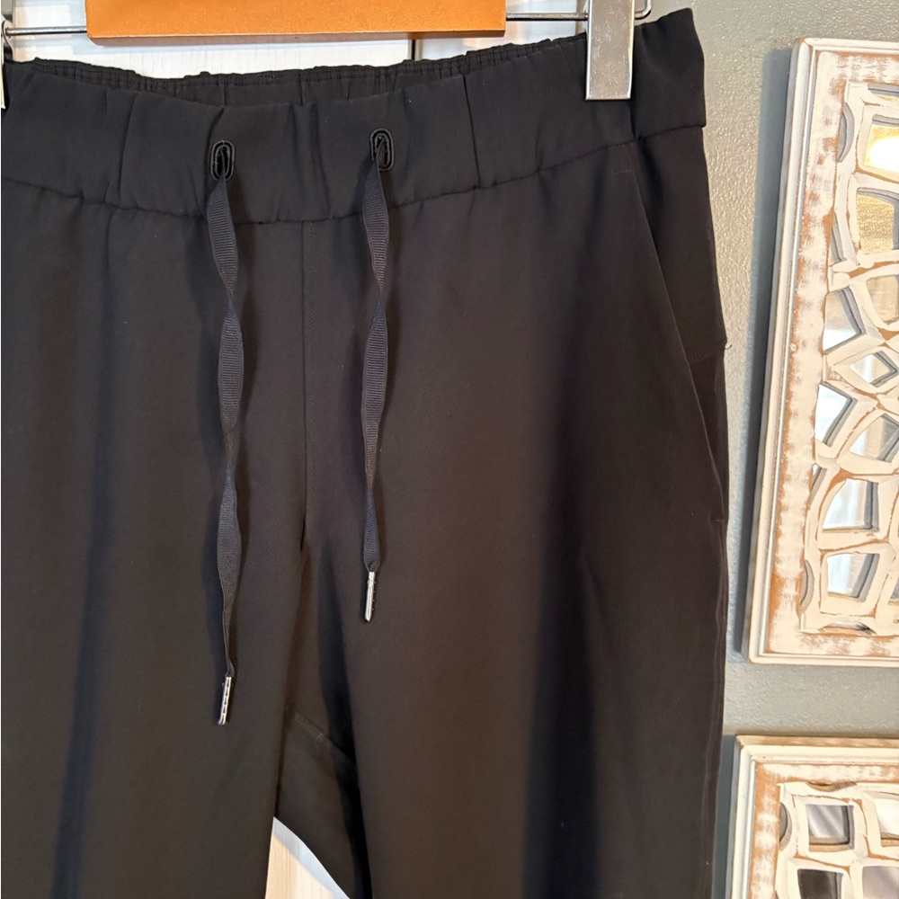 Lululemon On the Fly Joggers - Picture 2 of 7